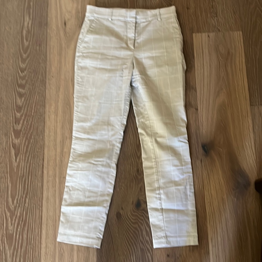 Womens H&M slacks size 6 lightly used slim fit ankle length